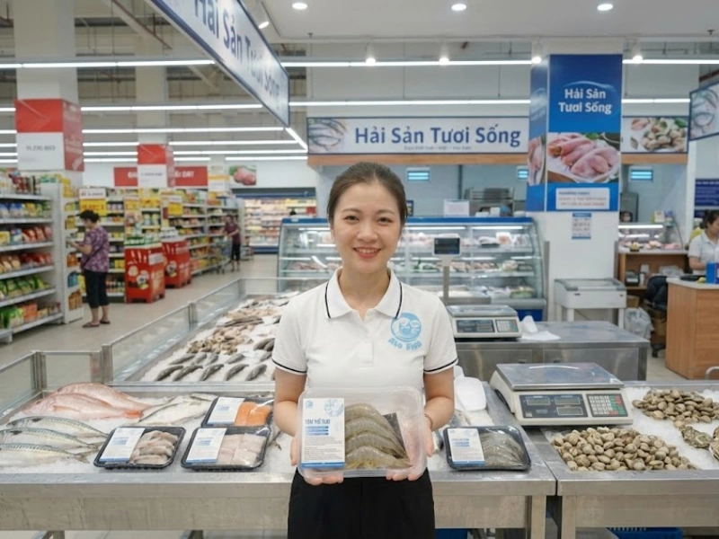 tôm thẻ tươi đóng khay Alo Fish bán tại siêu thị